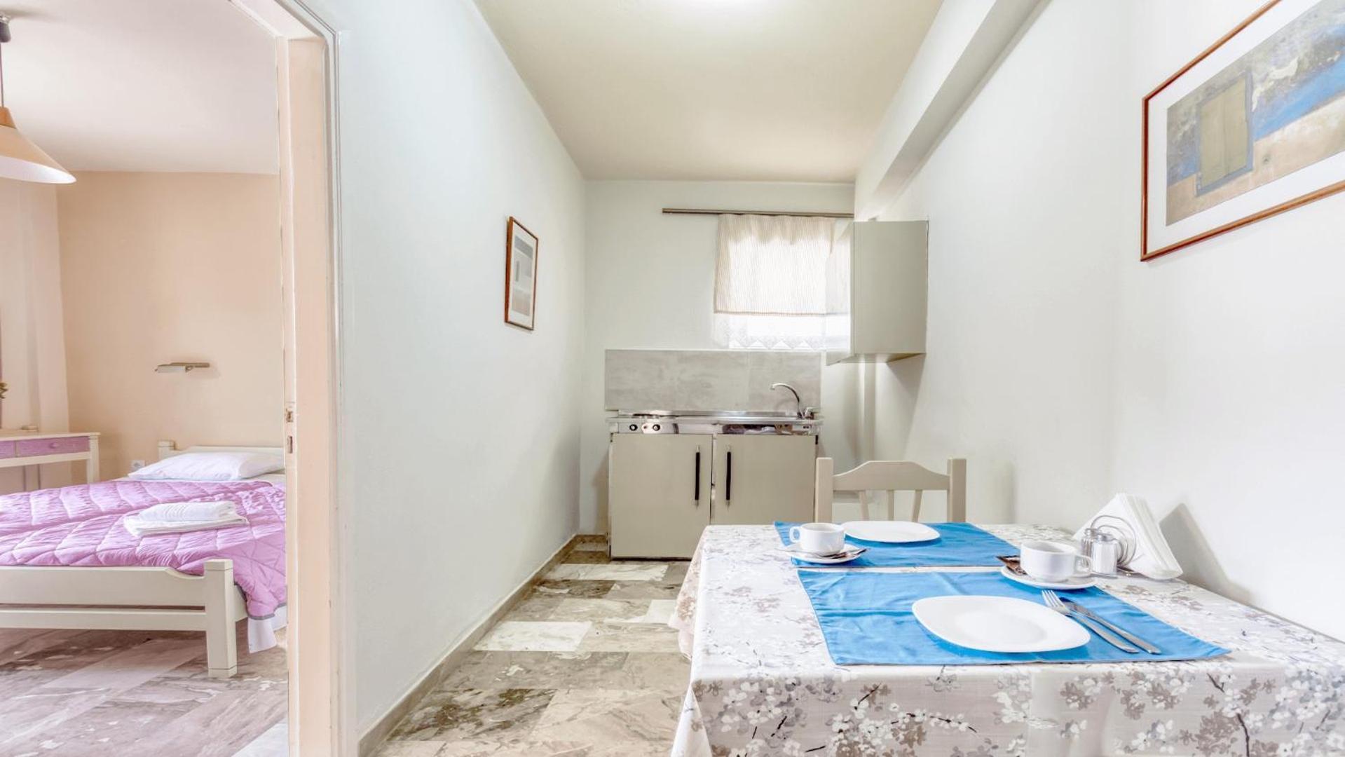 Akrotopi Apartments & Studios Толон Экстерьер фото
